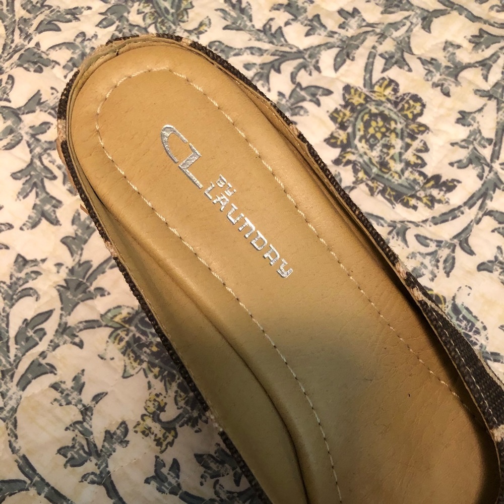 Ladies CL Laundry wedge heel shoes